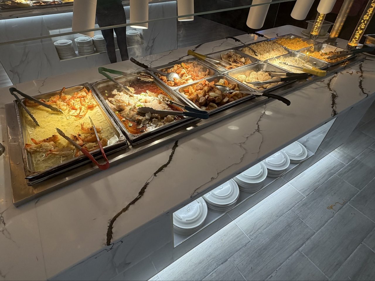Hot buffet line